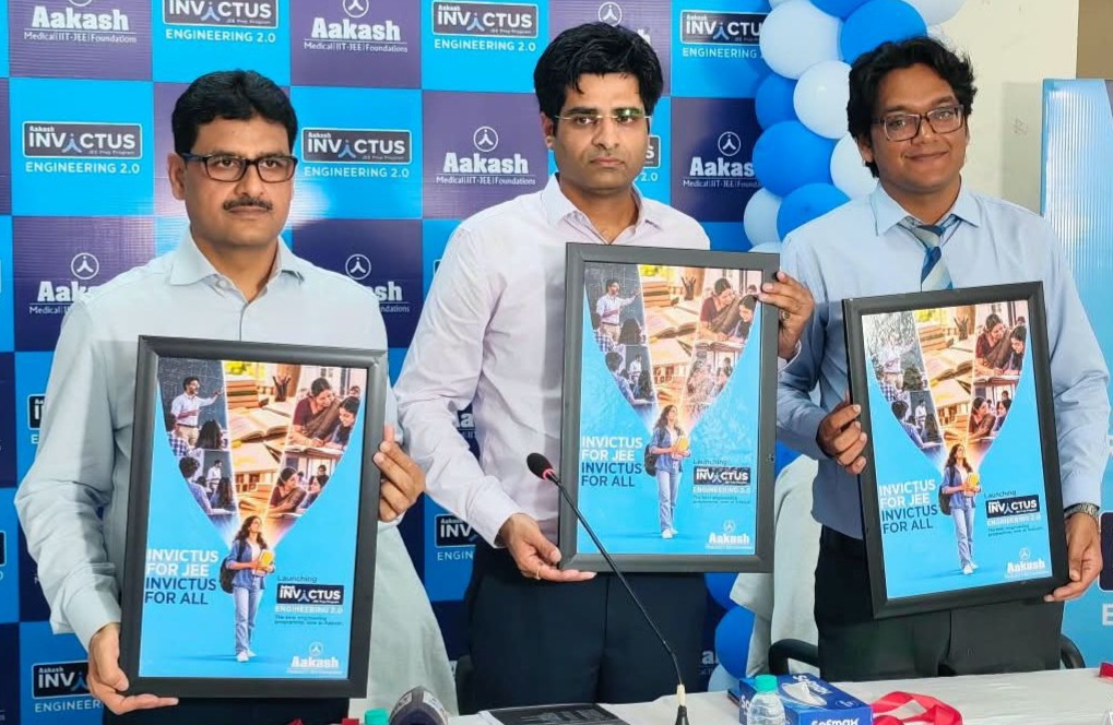 Aakash Invictus Engineering 2.0